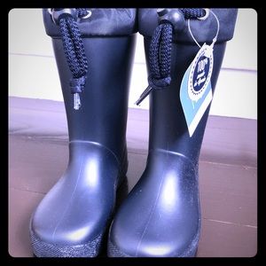 NWT Kids Igor Rain Boots!